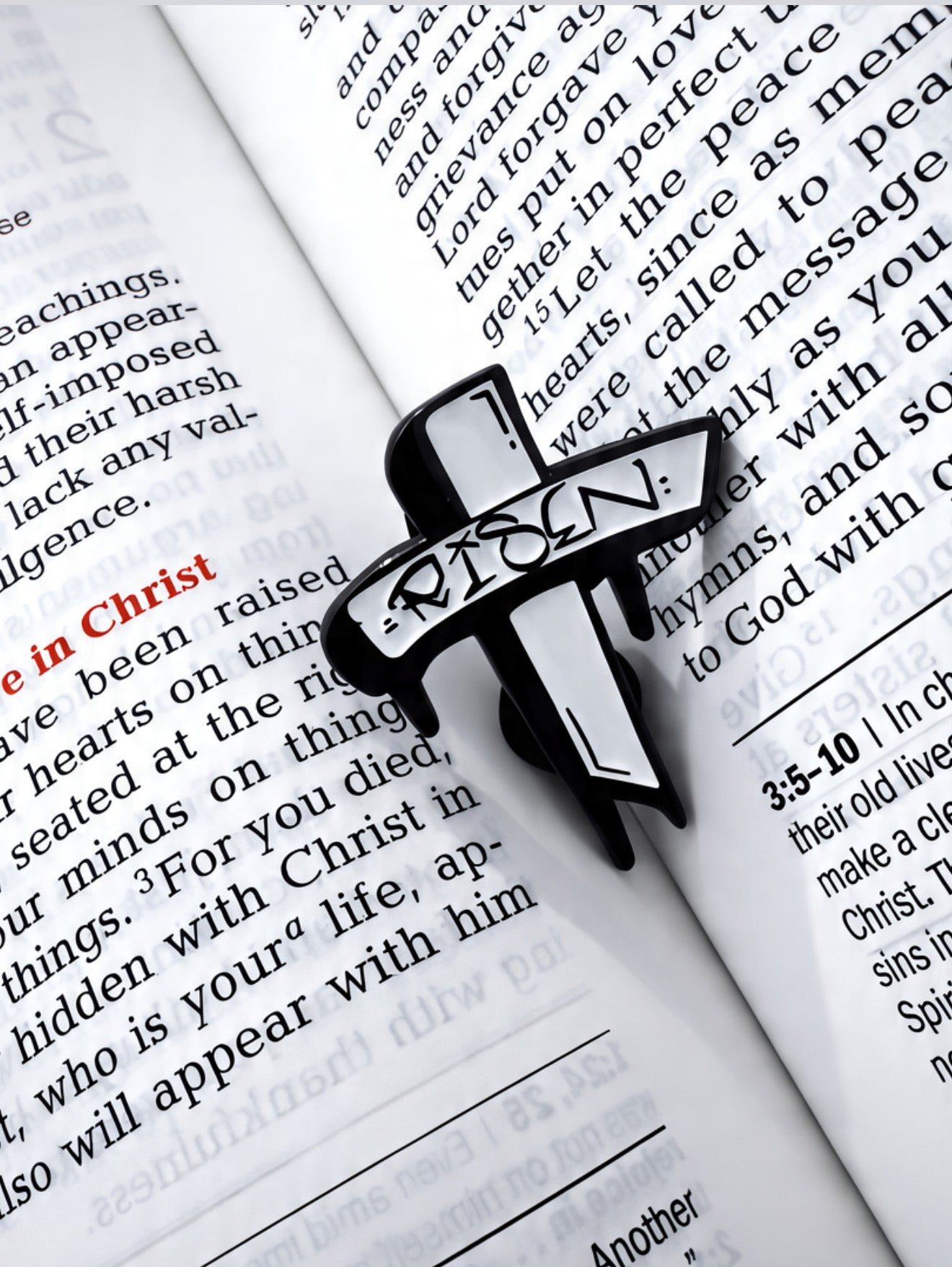 Risen Cross Pin